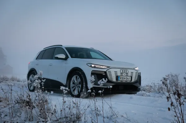 Koeajo: Audi Q6 e-tron - Myöhässä, mutta valmis.